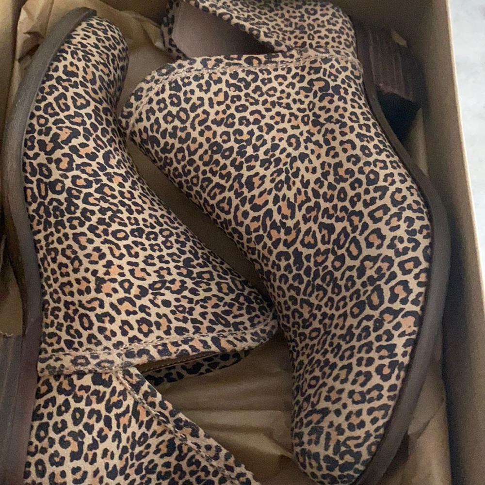 Lucky Brand Sophia Leopard Booties. Size 9